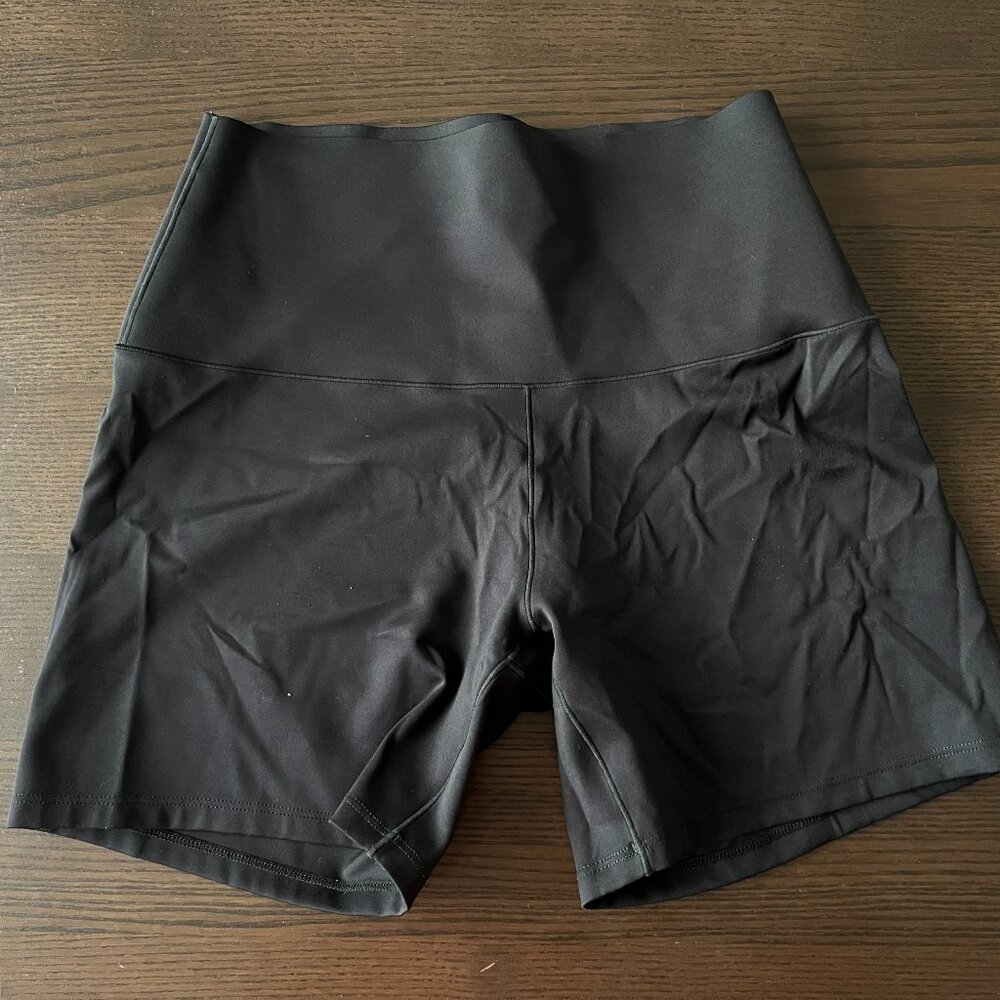 Oysho Women's Black Stretch Biker Workout Shorts Size S Activewear
